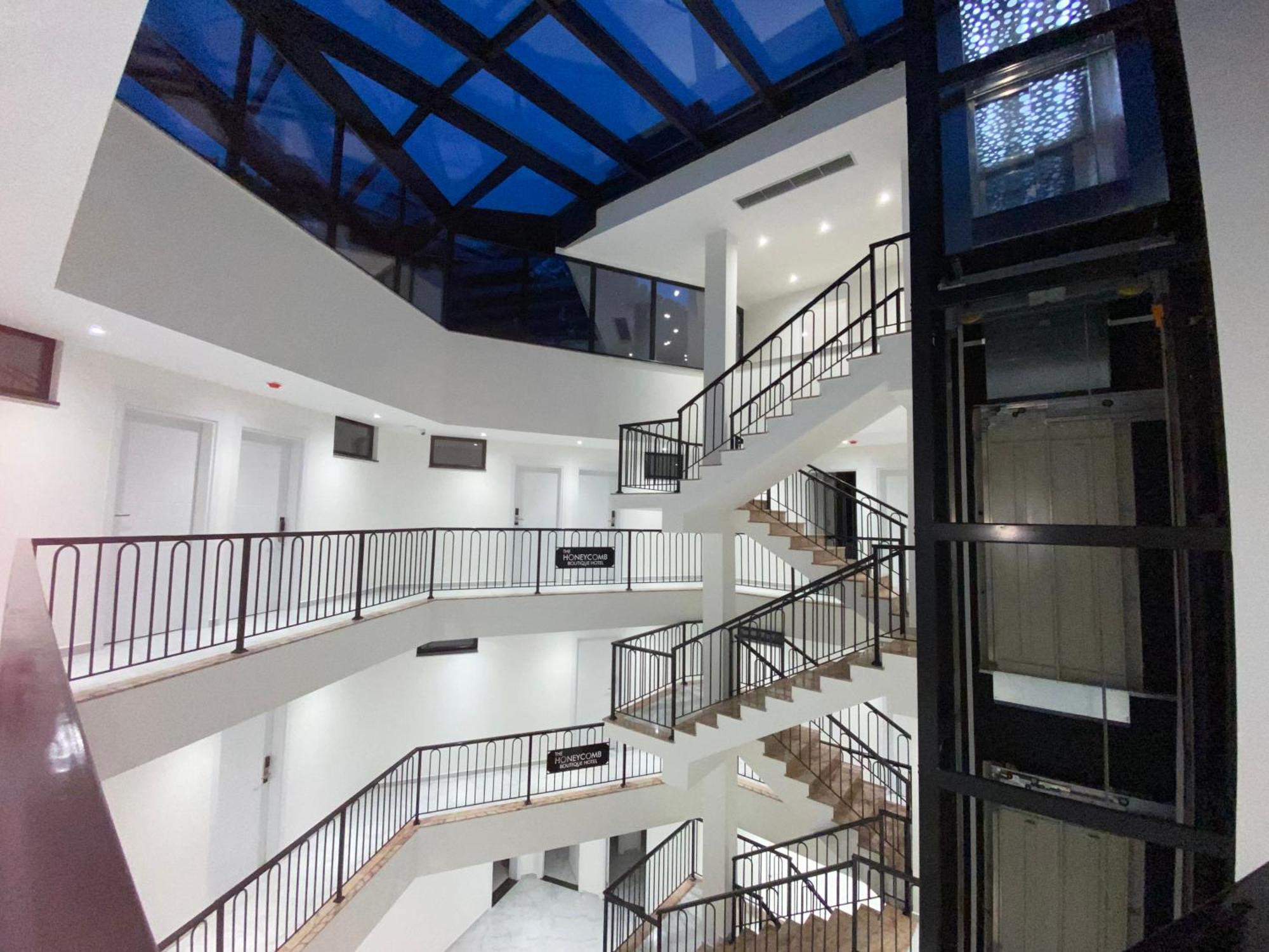 The Honeycomb Boutique Hotel Golem  Esterno foto