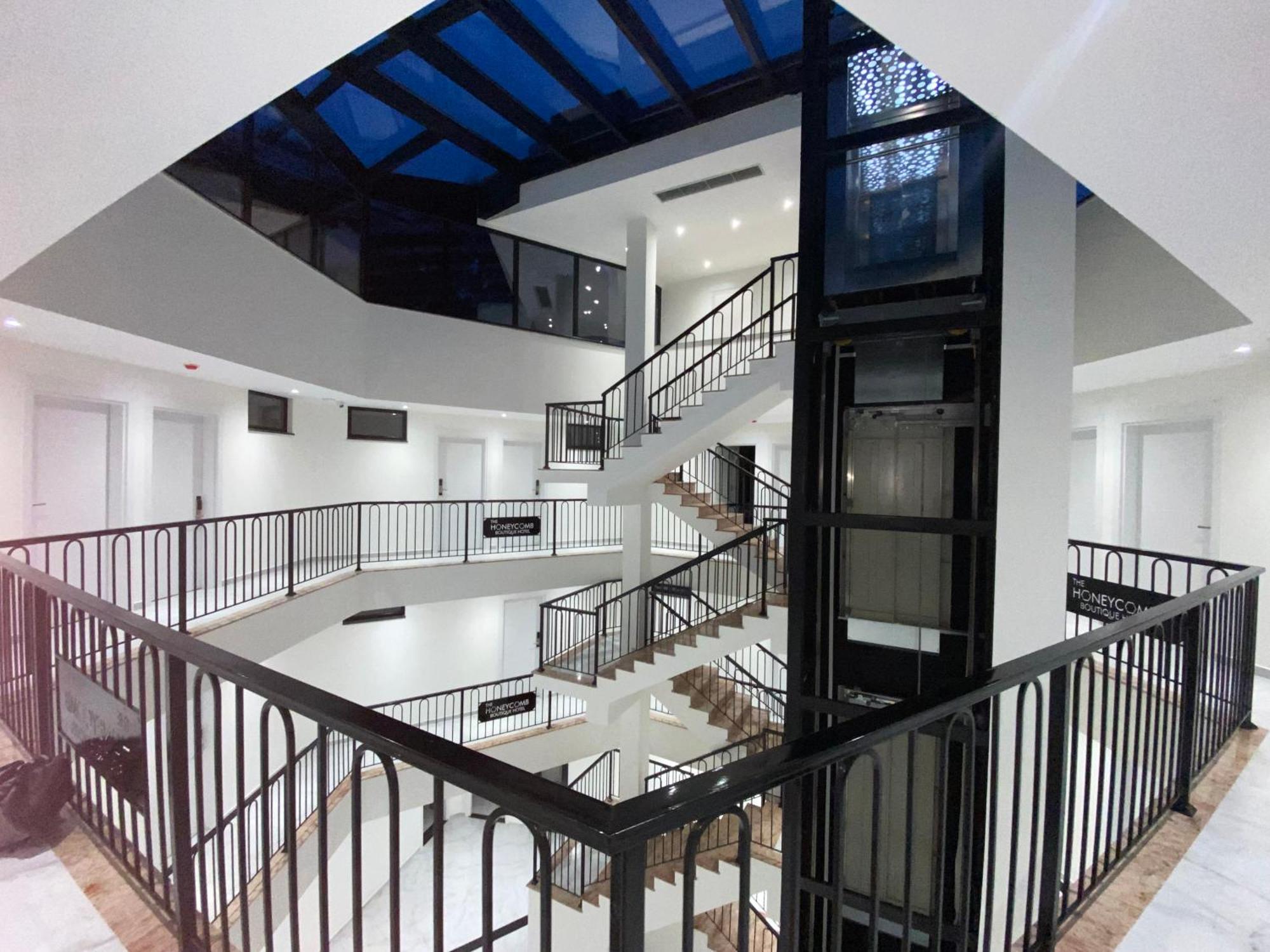 The Honeycomb Boutique Hotel Golem  Esterno foto
